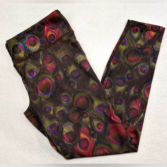 Fabletics Powerhold Leggings Peacock print.
Size: Medium - Picture 2 of 8
